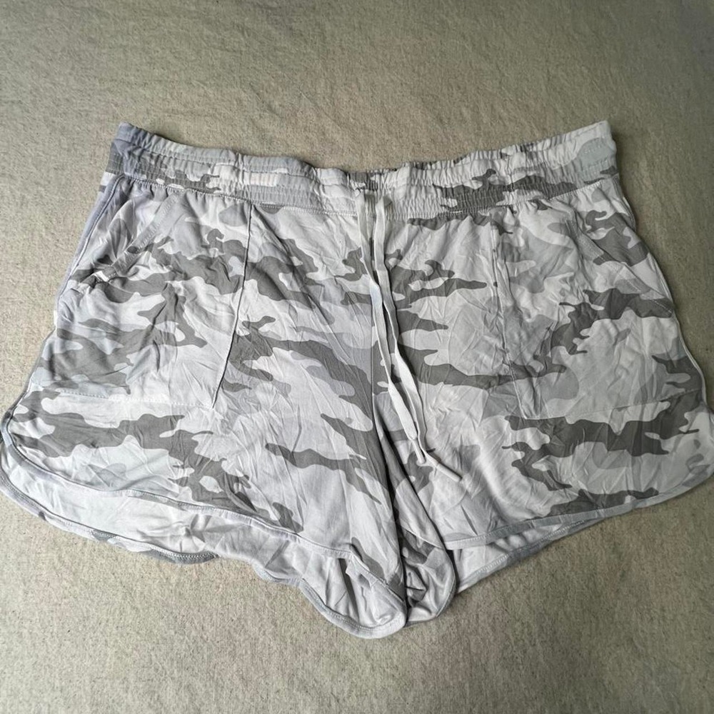 Athletic Works Mens Gray White Camo Shorts XXL Camouflage Gym Loungewear